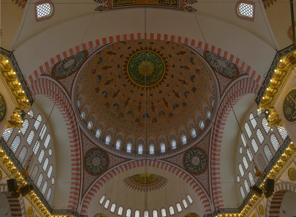 Süleymaniye Camii, İstanbul. Osmanlı mimarisini temsil eden yapının 2013 tarihli fotoğrafı.