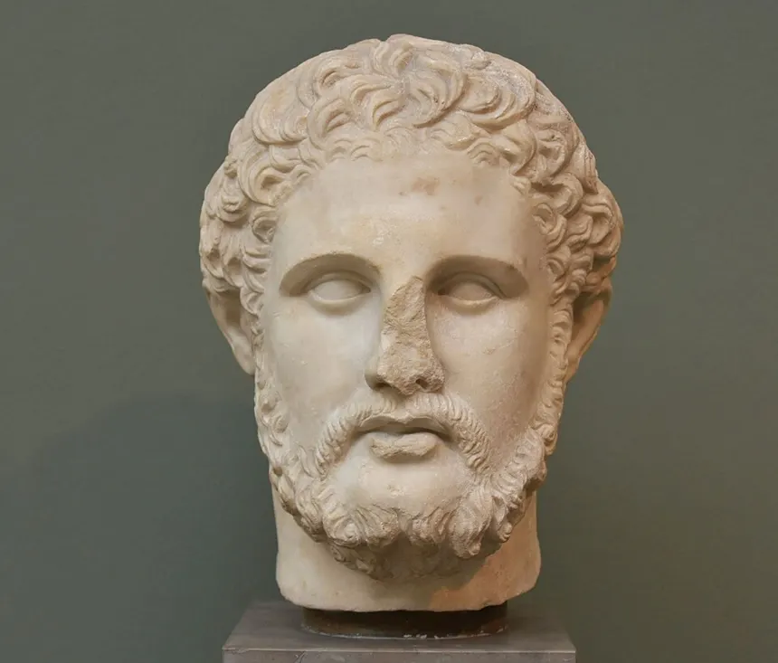 Büyük İskender — Bust, tentatively identified as Philip II of Macedonia, mid-4th century BCE; in the Ny Carlsberg Glyptotek, Copenhagen.
