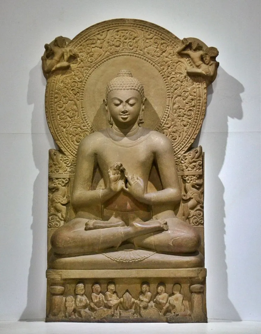 Gupta İmparatorluğu — Seated Buddha; circa 475; sandstone; height: 1.6 m (5 ft. 3 in.); Sarnath Museum (India). This figure, his hands in the dharmachakra mudra gesture of teaching