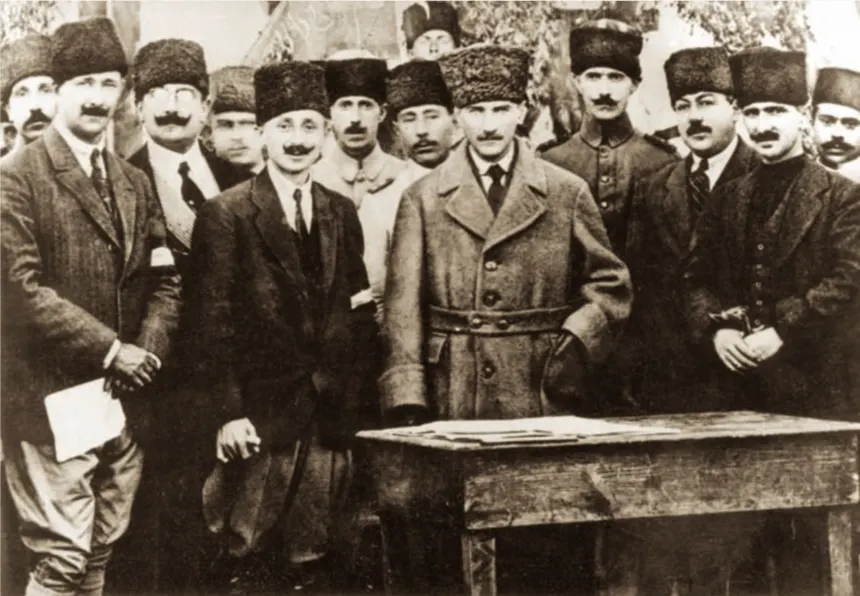 Kanun-ı Esasi ve I. Meşrutiyet — Kemal Atatürk (or alternatively written as Kamâl Atatürk, Mustafa Kemal Pasha until 1934, commonly referred to as Mustafa Kemal Atatürk; 1881 – 10