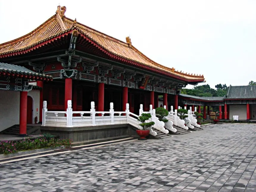 Konfüçyüsçülük — The Confucian Temple on Lotus Lake, in Kaohsiung City, Taiwan