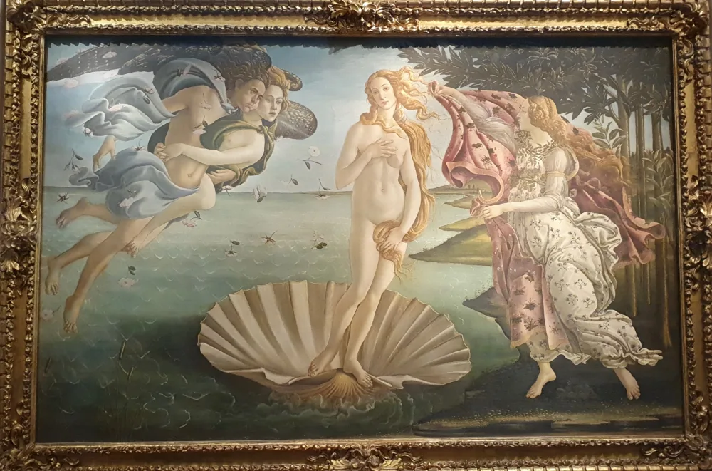 Sandro Botticelli'nin "Venüs'ün Doğuşu" tablosu; Rönesans'ın klasik mitolojiye ve insan bedenine yeniden duyduğu ilgiyi simgeleyen başyapıtlardan biri. Uffizi Galerisi, Floransa.