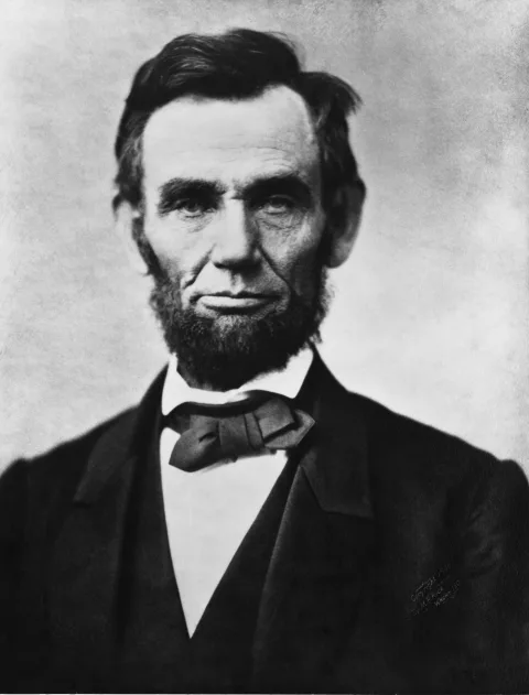 Başkan Abraham Lincoln'ün, Gettysburg Konuşması'ndan yalnızca birkaç gün önce Alexander Gardner tarafından çekilen portresi.