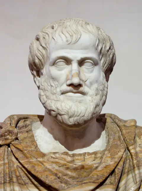 Aristoteles büstü; Lysippos'un MÖ 330 dolayındaki bronz orijinalinin Roma dönemi mermer kopyası (pelerin sonradan eklenmiştir). Palazzo Altemps, Roma Ulusal Müzesi.